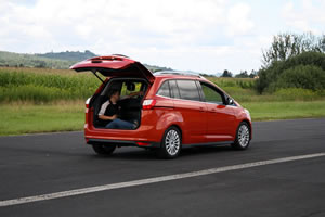Fotoshooting mit dem Volvo 780 f?r das Alles Auto Youngtimer-Special, Oktoberausgabe 2011-IMG_3750.jpg